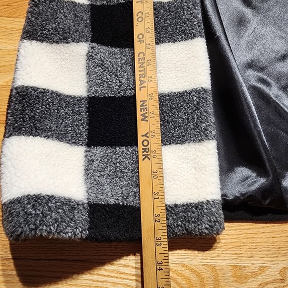 Talbots Wool Blend Buffalo Checkered Sherpa Long Lined Vest Black White Size S - Picture 8 of 10